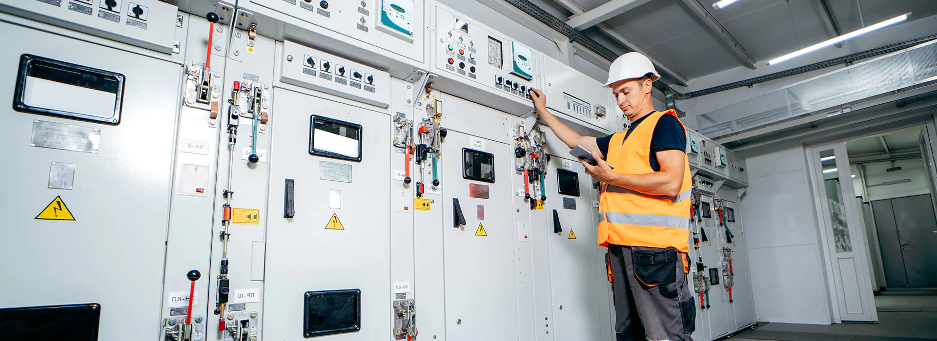 Industrial Electrician